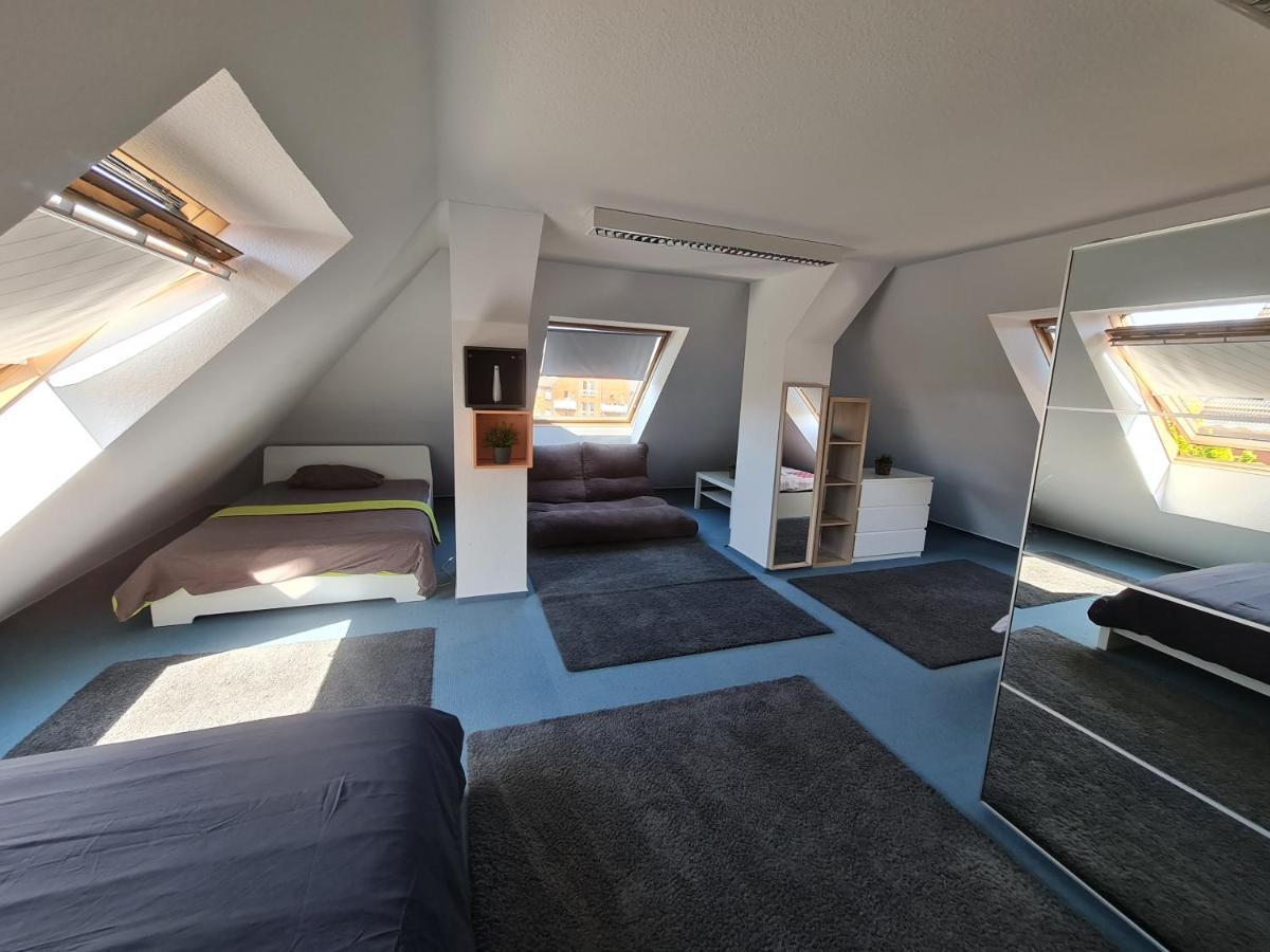 6 Bedroom Private Apartment & Lounge Rostock Exterior foto